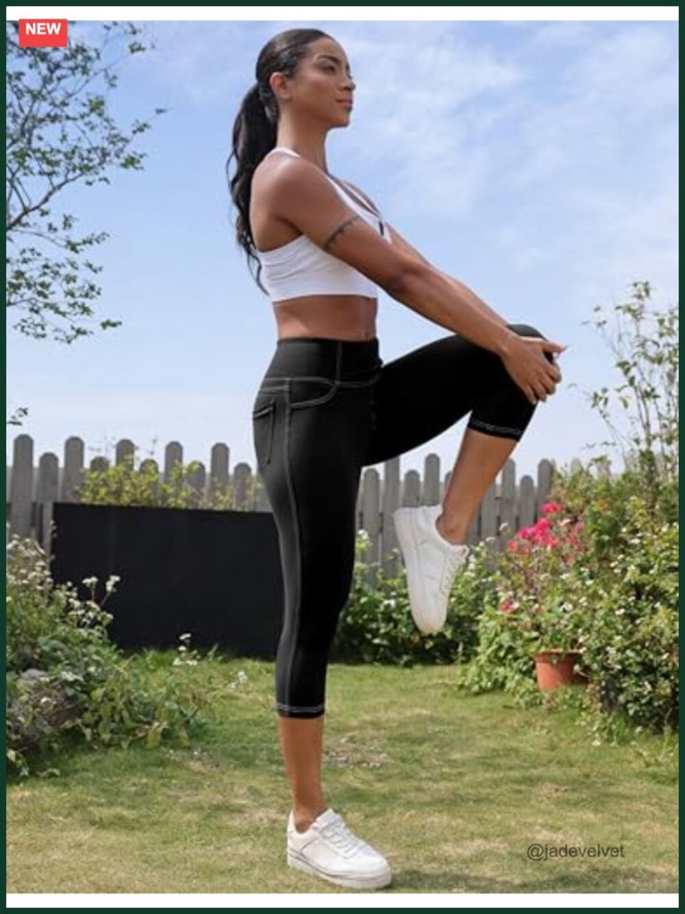 High Waisted Capri Yoga Pants with Back Pockets - Picture 4 of 6